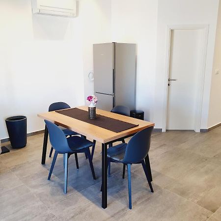 Modern Apartment Ana Premantura Extérieur photo