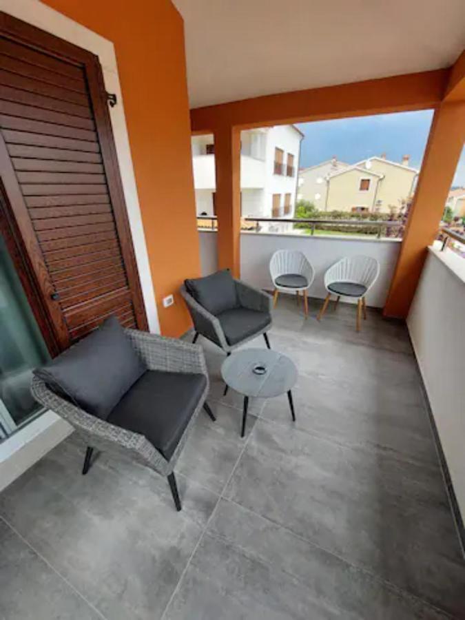 Modern Apartment Ana Premantura Extérieur photo