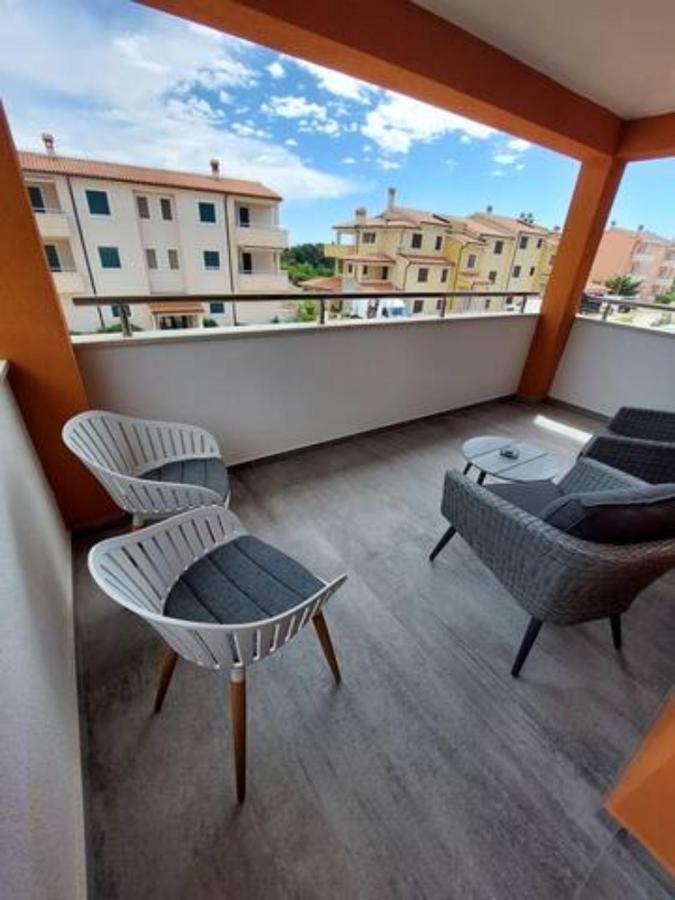 Modern Apartment Ana Premantura Extérieur photo